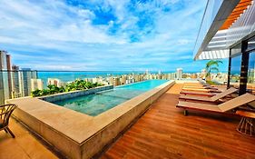 Studio no 27º andar recém inaugurado no Beach Class Meireles!!!